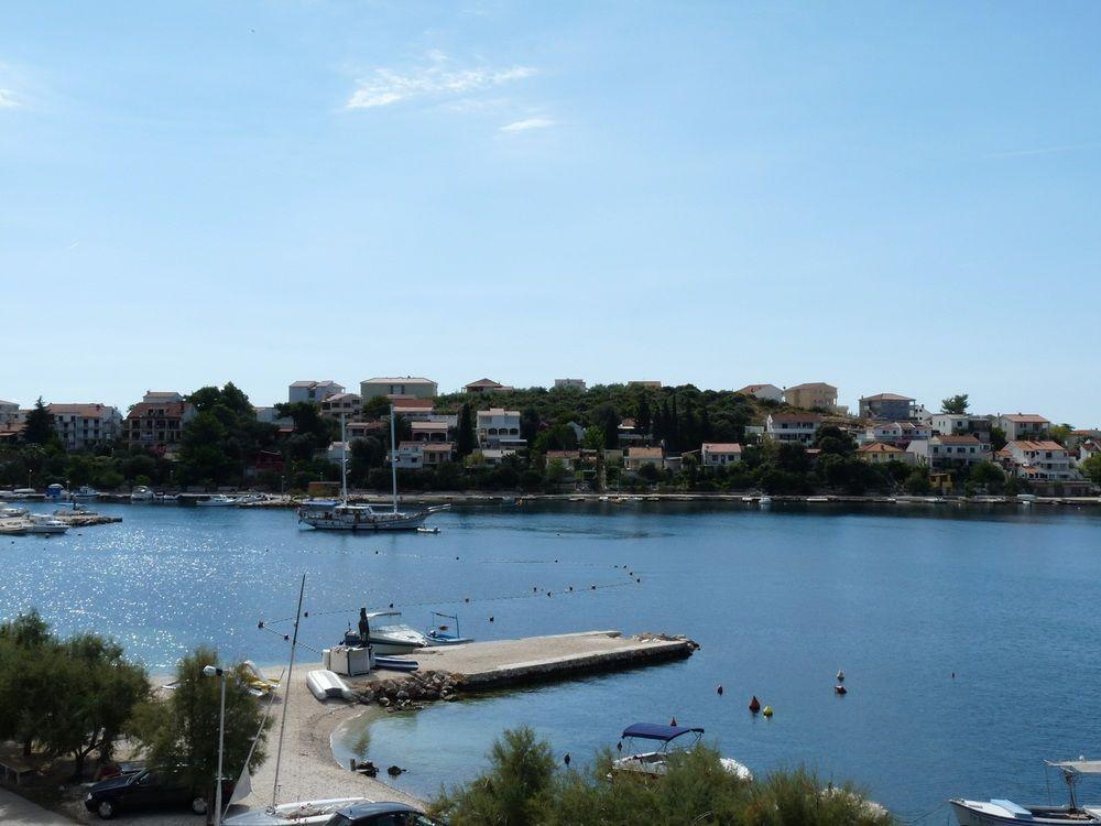 Villa Mediterana Seget Vranjica Exterior photo